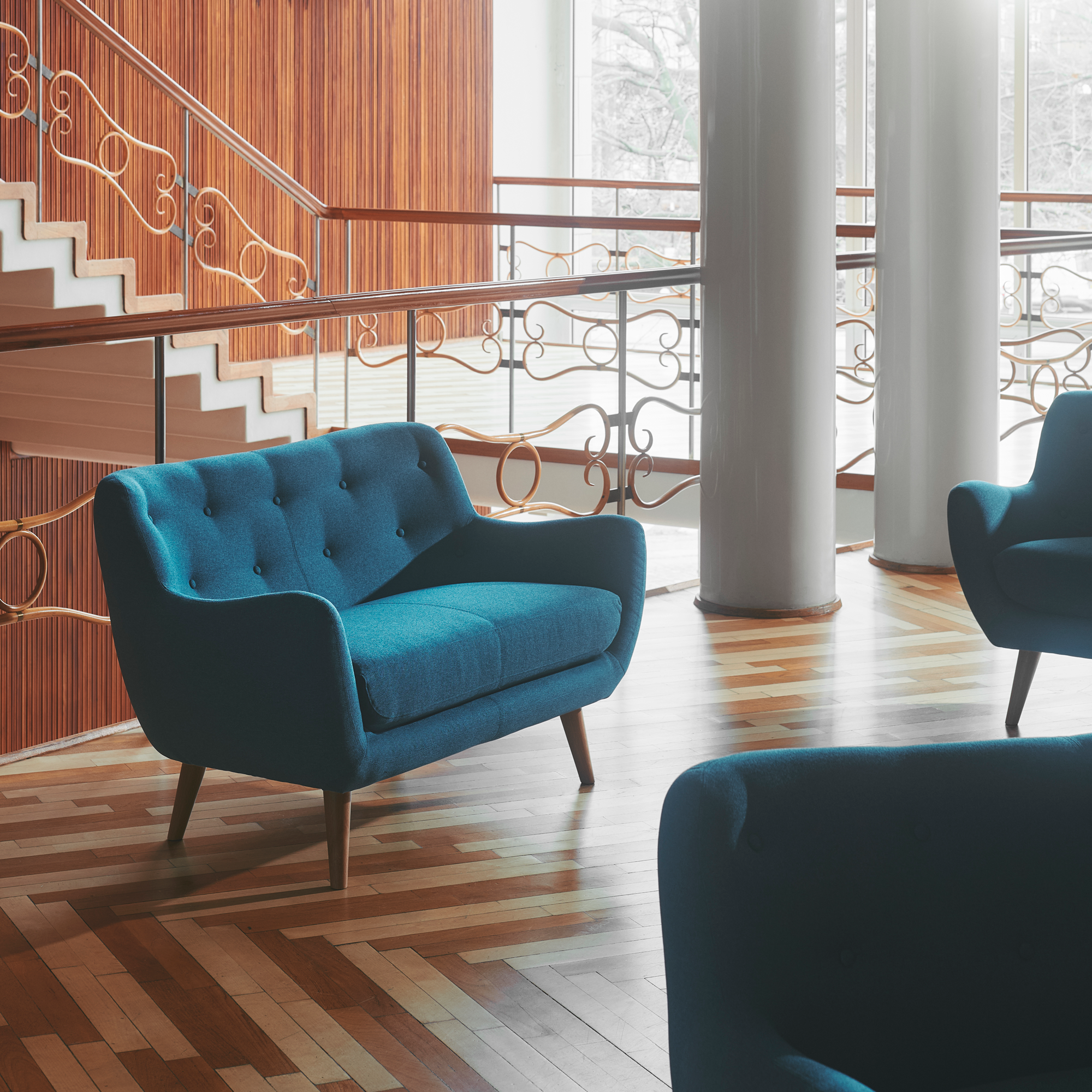 Midnight blue armchair discount